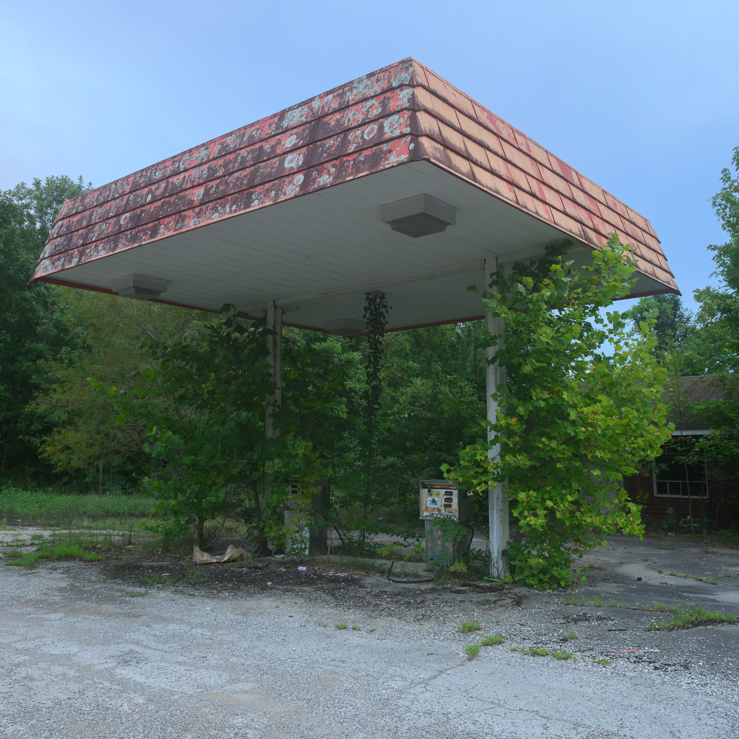 Serviceless Stations